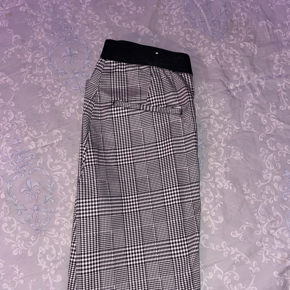 h&m black and white pants